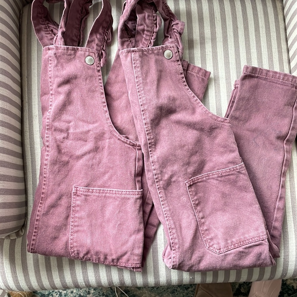 Zara 3-4 year overalls. EUC. Twin set